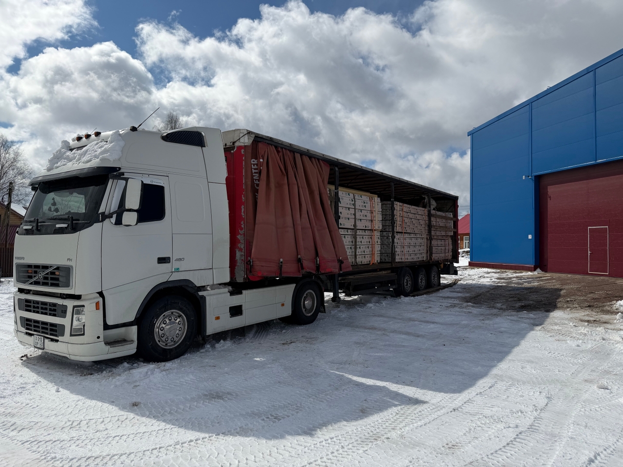 Отгрузка партии пиломатериалов заказчику